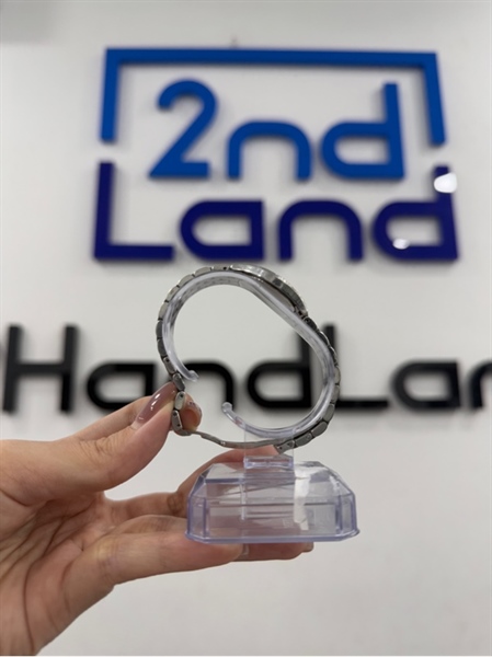 Đồng hồ Movado 01.3.14 1003 - Màu bạc - Ngoại hình 97% - Kính xước , lưng trầy , dây trầy nhiều - Body 2