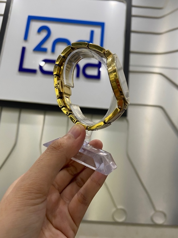 Đồng hồ Movado Esperanza 060759 - Màu vàng gold + đen - Ngoại hình: 98% - Body