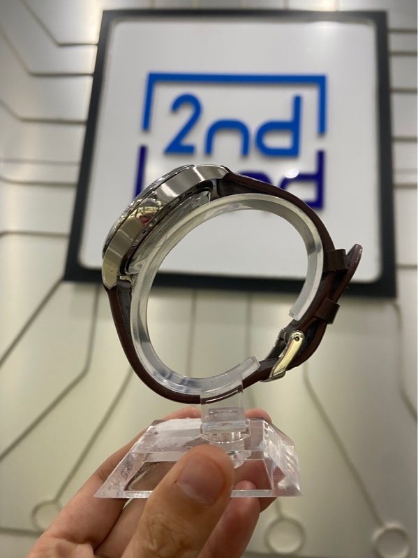 Đồng hồ MVW ML013-01 - Màu bạc - Ngoại hình: 97% - Đã thay dây - Body