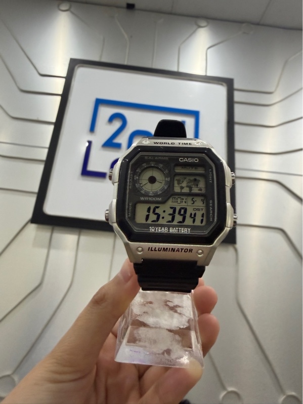 Đồng hồ nam Casio - AE-1200WHD-1AV - Màu đen - Ngoại hình: 98% - Xước màn - Body