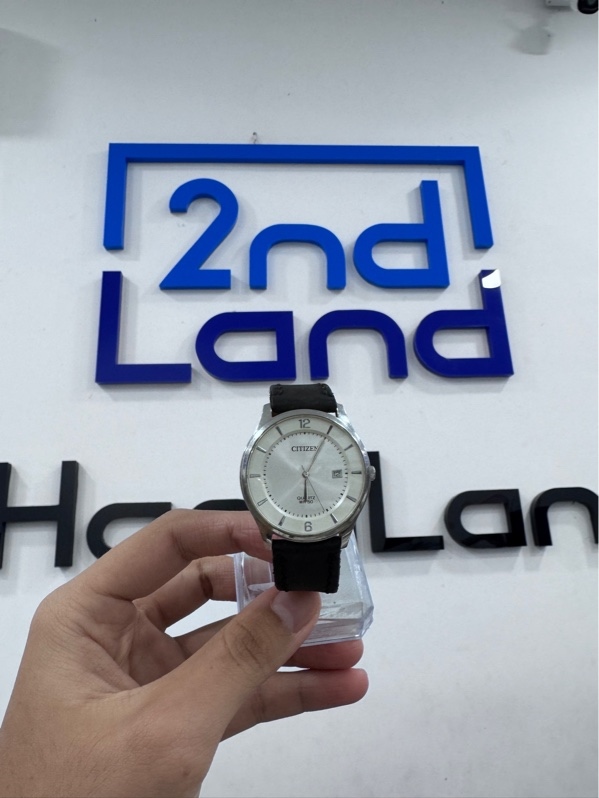 Đồng Hồ Nam Citizen Quartz Men Watch BD0041 - Màu bạc - Ngoại hình 97% - Viền trầy xước nhiều, lưng trầy, dây cũ - Body