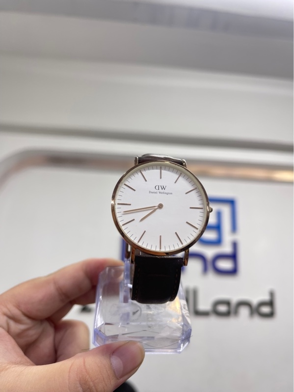 Đồng hồ nam Daniel Wellington Classic B40R6 - 43mm - Màu vàng hồng - Ngoại hình 97% - Body