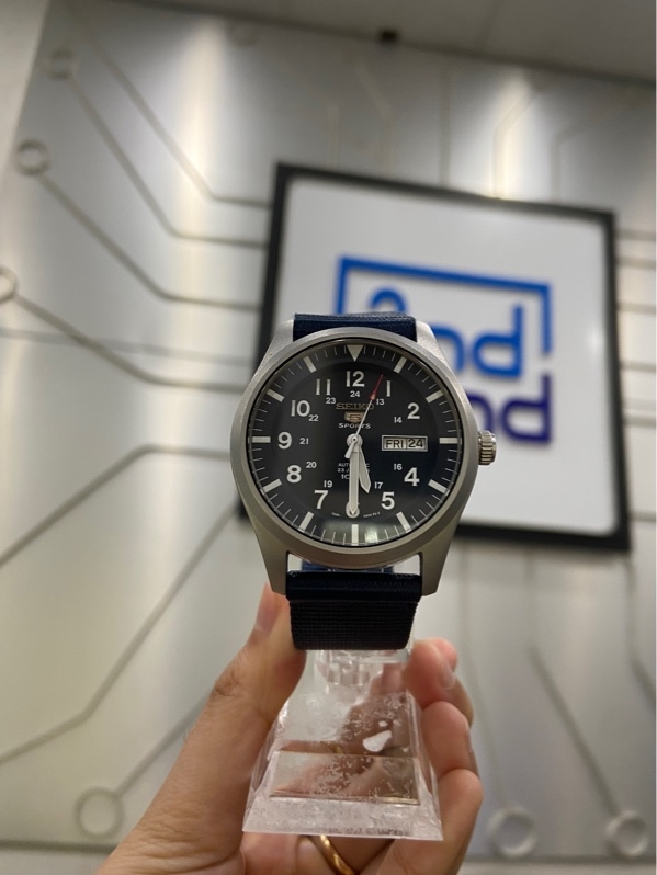 Đồng Hồ Nam Seiko 5 Automatic Sports SNZG11 - 42mm - Màu bạc - Ngoại hình: 98% - Body