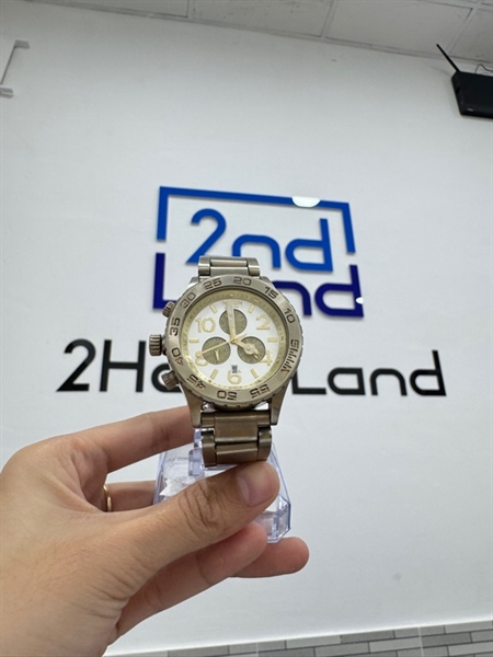 Đồng hồ Nixon 42-20 Chrono - Màu vàng - Ngoại hình 97% - Body