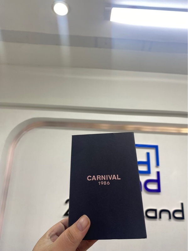 Đồng hồ nữ Carnival 8131L2 CH-T - 30mm - Màu bạc viền vàng - Ngoại hình 98% - Kèm box
