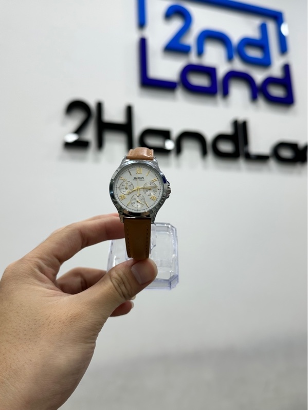 Đồng hồ Nữ Casio Timeless LTP-V300L-7A2UDF - 33.2 mm - Màu bạc dây da - Ngoại hình 97% - Body