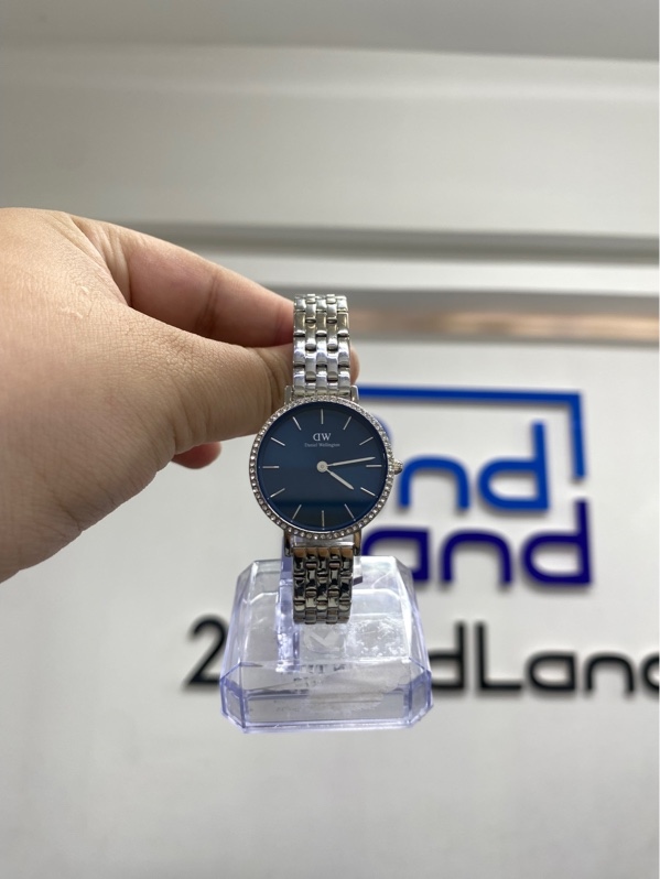 Đồng hồ nữ Daniel Wellington Petite Lumine Bezel - 28mm - Mặt xanh vỏ bạc - Ngoại hình 98% - Kèm Box