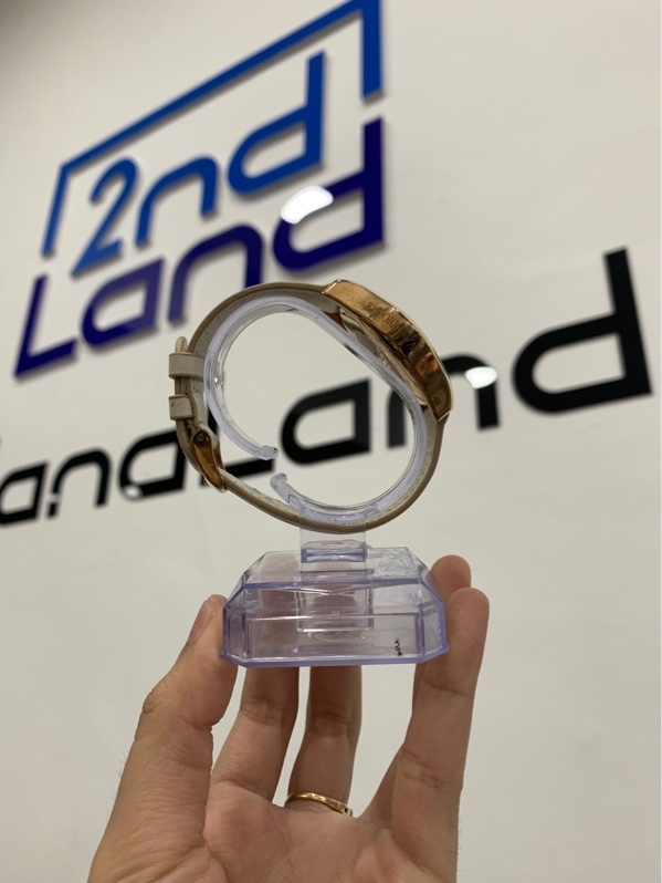 Đồng hồ nữ Emporio Armani Model AR1670 - Màu vàng - Ngoại hình: 97% - Trầy ố - Body