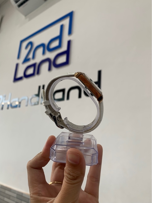 Đồng hồ nữ Michael Kors Lake Cream Watch MK2610 - Màu vàng - Ngoại hình: 96.5% - Box