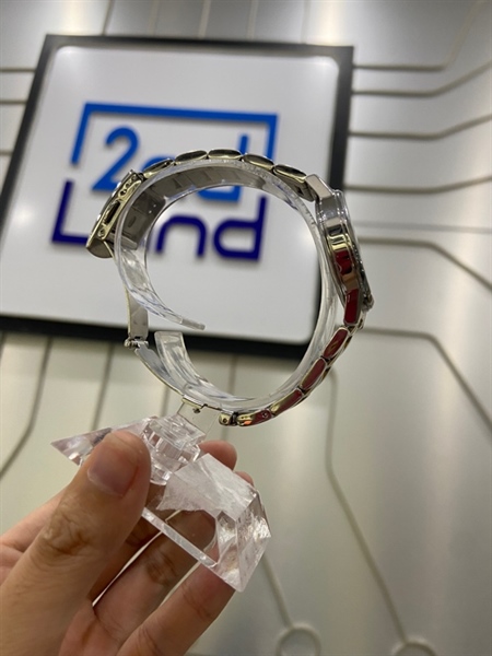 Đồng hồ Orient Fung 7002W0 - 32mm - Màu bạc vàng - Ngoại hình: 98% - Body 1