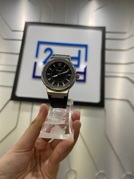 Đồng Hồ Salvatore Ferragamo F-80 - FIG0200015 - Bạc dây cao su đen - Màu bạc - Ngoại hình: 98% - Kèm Box