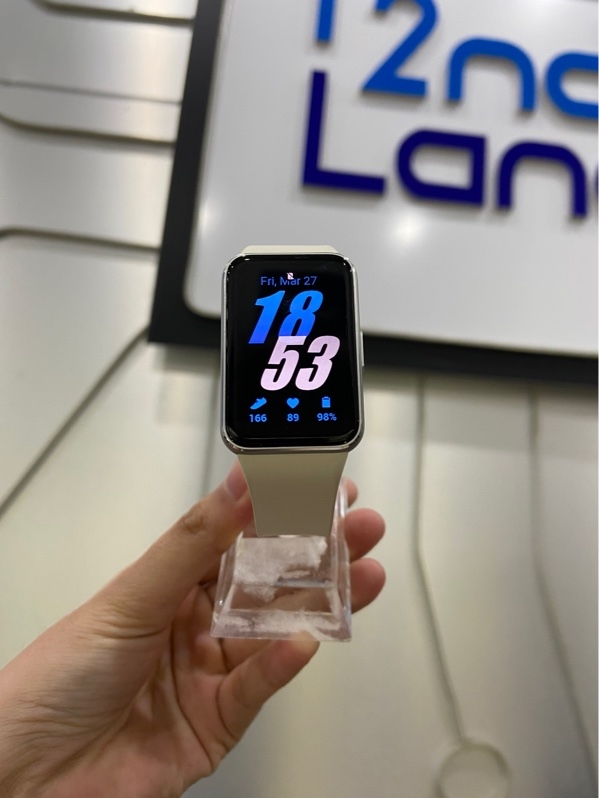 Đồng hồ Samsung Galaxy Fit3 - 40mm - Màu bạc - Ngoại hình: 98% - FullBox