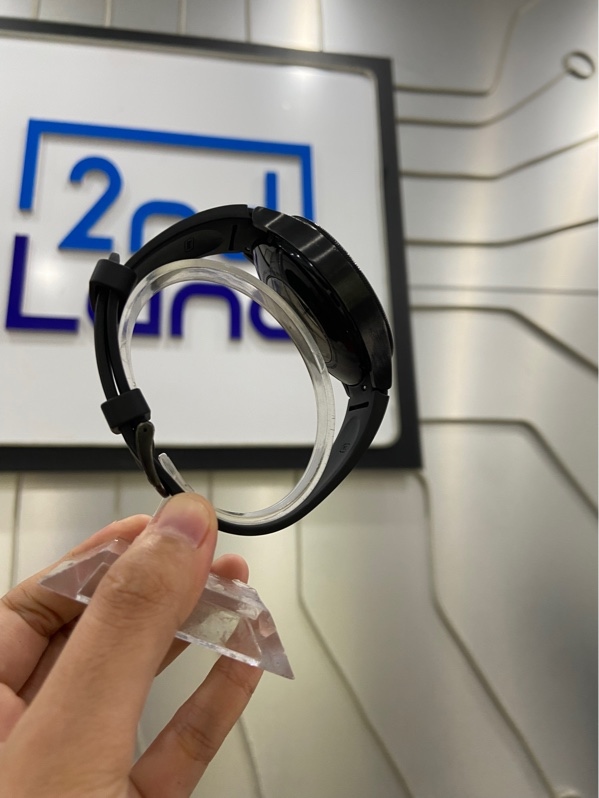 Đồng hồ Samsung Galaxy Watch 4 Classic - 46mm - GPS - Màu đen - Ngoại hình: 97% - Kèm sạc