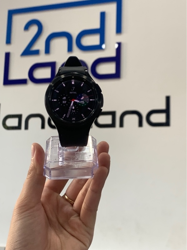 Đồng hồ Samsung Galaxy Watch 4 Classic GPS - 46mm - Màu đen - Ngoại hình: 97% - Trầy xước body, màn hình lướt ám hồng - Kèm sạc