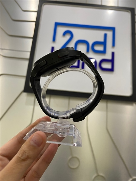 Đồng hồ Samsung Galaxy Watch 5 Pro - GPS - LTE - Màu đen - Ngoại hình: 97% - Tróc sơn viền nhẹ - Kèm sạc 2