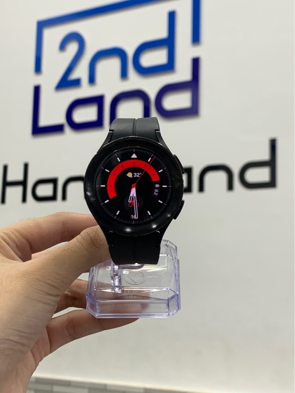 Đồng hồ Samsung Galaxy Watch 5 Pro - Màu đen - Ngoại hình: 97% - Trầy body - Box