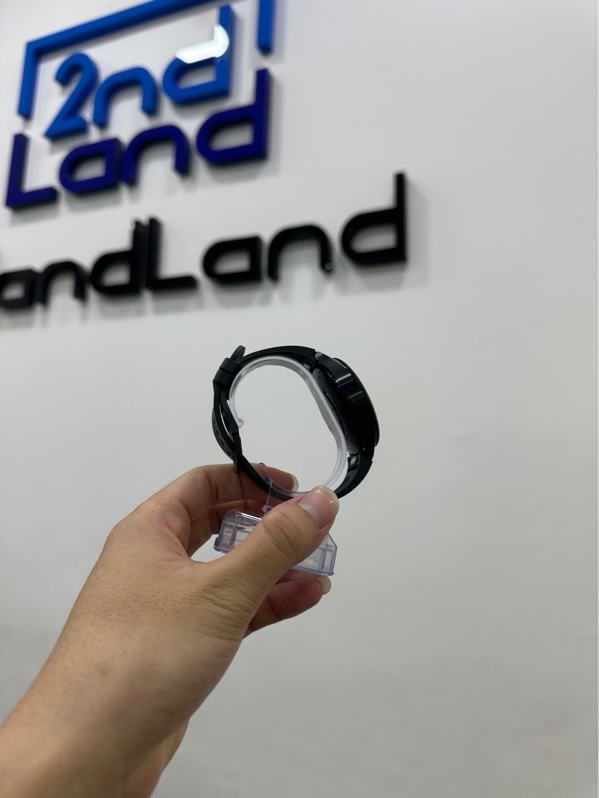 Đồng hồ Samsung Galaxy Watch 6 Classic 47mm - Bản GPS - Ram 2/16GB - Màu đen - Ngoại hình 97% - Kèm sạc