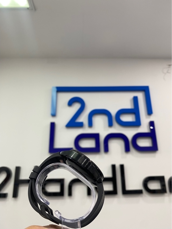 Đồng hồ Samsung Galaxy Watch 6 - Màu đen - Ngoại hình: 97% - Trầy xước, màn trầy nhẹ - Kèm Box - Sạc