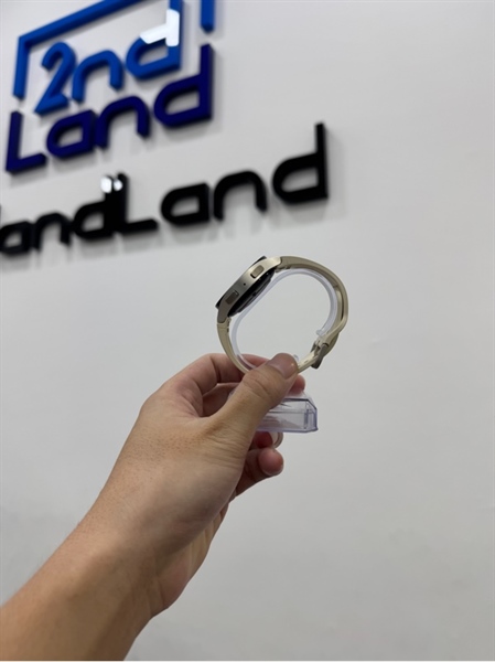 Đồng hồ Samsung Galaxy Watch 6 (RWNK) - 40mm - Model SM-R930 - Bản GPS - Màu bạc - Ngoại hình 98% - Kèm sạc 2