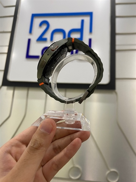 Đồng hồ SamSung Galaxy Watch 7/40mm - SM-L300 - GPS - Màu đen - Ngoại hình: 98% - Kèm sạc 2