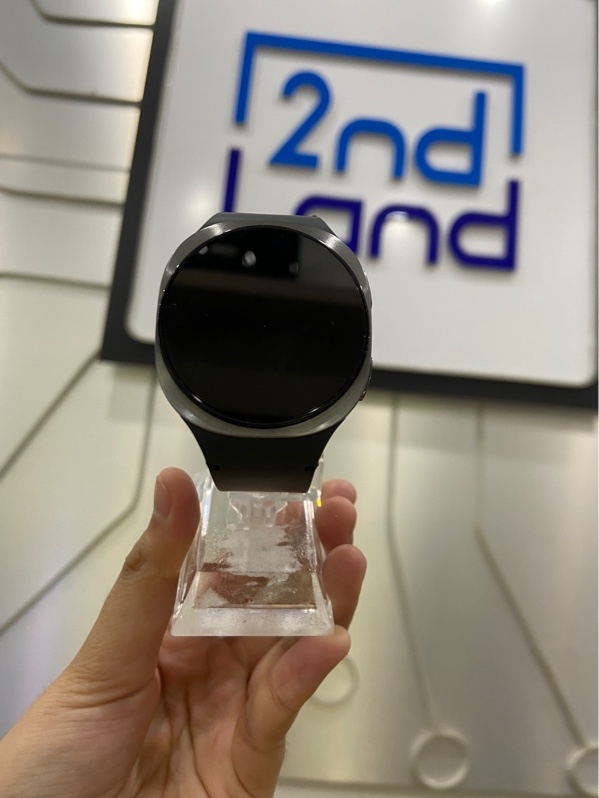 Đồng hồ Samsung Galaxy Watch 8 - 40mm - GPS - Màu bạc - Ngoại hình: 98% - Kèm sạc - Còn bảo hành hãng đến 12/2026