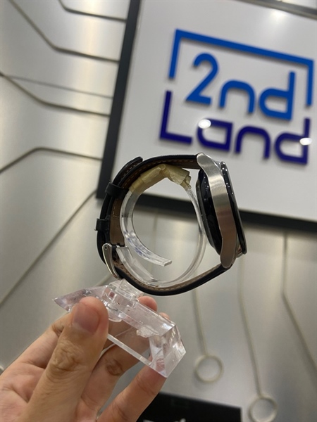 Đồng hồ Samsung Watch 3/41mm - Màu bạc - Ngoại hình: 98% - Kèm sạc 1