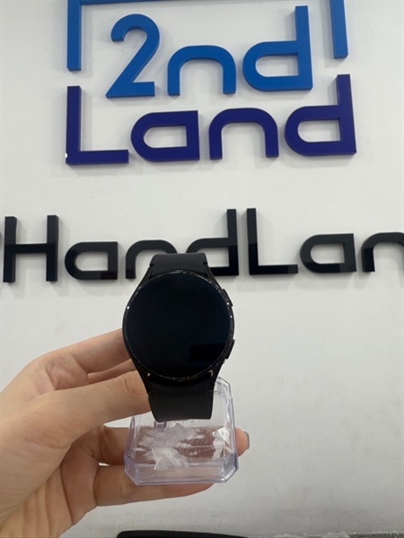 Đồng hồ Samsung Watch 4 - 40mm - LTE - Màu đen - Ngoại hình 96% - Màn trầy xước , tróc sơn - Kèm sạc