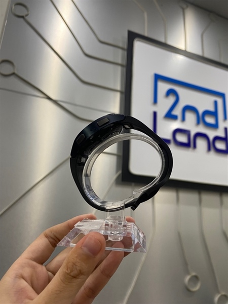 Đồng hồ Samsung Watch 6/40mm - Màu đen - Ngoại hình: 97% - Trầy viền - Body - Kèm sạc 2