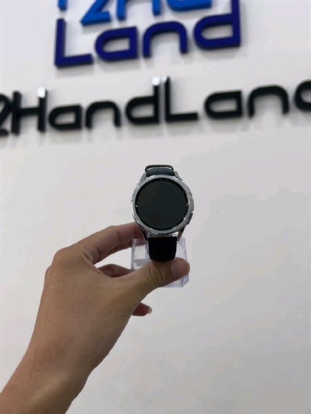 Đồng hồ Samsung Watch 6 Classic - 43mm - Bản GPS - Màu bạc - Ngoại hình 97% - Kèm sạc