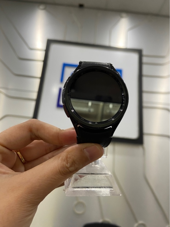 Đồng hồ Samsung Watch 6 Classic - 43mm - Màu đen - Ngoại hình: 97% - Xước sườn + lưng - Kèm sạc