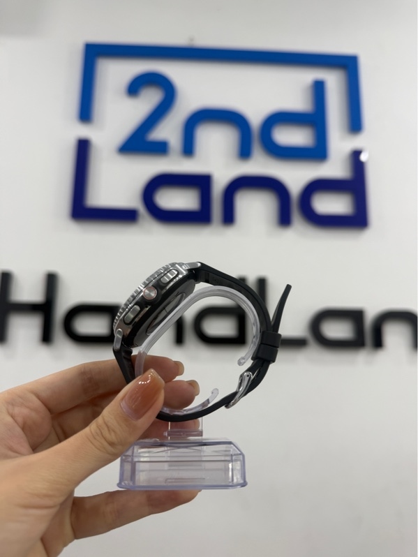 Đồng hồ Samsung Watch 8 classic - 46mm - LTE - Màu bạc - Ngoại hình 98% - Màn 1 chấm pixel - Kèm sạc