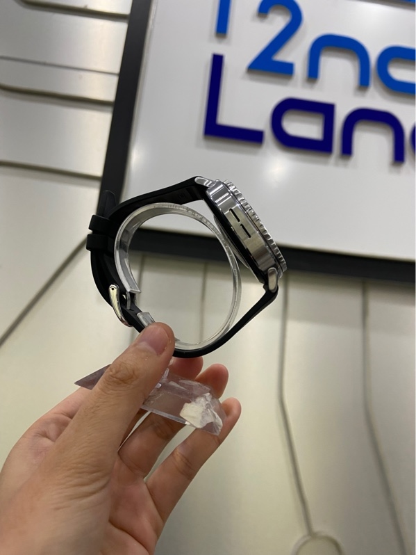 Đồng hồ Samsung Watch 8 Classic - SM-L505F - LTE hỗ trợ đc Esim - VN/A - Màu đen - Ngoại hình: 98% - FullBox