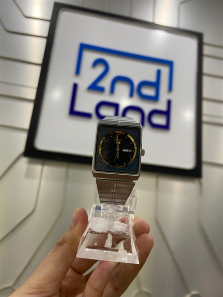 Đồng hồ Seiko 4206-5670 - 30mm - Màu bạc đen - Ngoại hình: 97% - Kính xước - Body