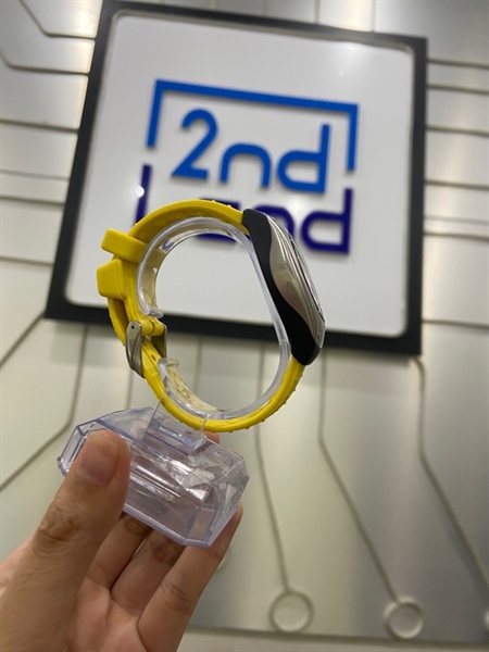 Đồng hồ Seiko Kinetic 5M42-0E40 - Màu vàng - Ngoại hình: 97% - Kính xước dăm, lưng xấu, dây ố viền trầy, đã thay pin - Body 1