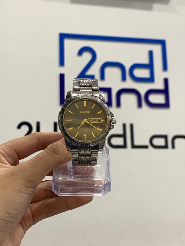 Đồng hồ Seiko Men's Day Date Quartz Watch SGG786 - Màu bạc - Ngoại hình: 97% - Body