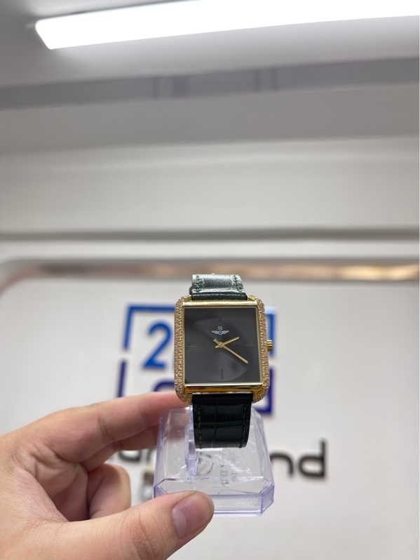 Đồng hồ SRWatch SL2203.4201 - 33mm - Màu vàng mặt đen - Ngoại hình 98% - Dây thay - Body