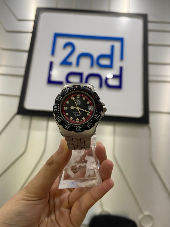 Đồng hồ Tag heuer Formula 1 Quartz - 35mm - Màu bạc - Ngoại hình: 97% - Mất logo trên dây đeo - Body
