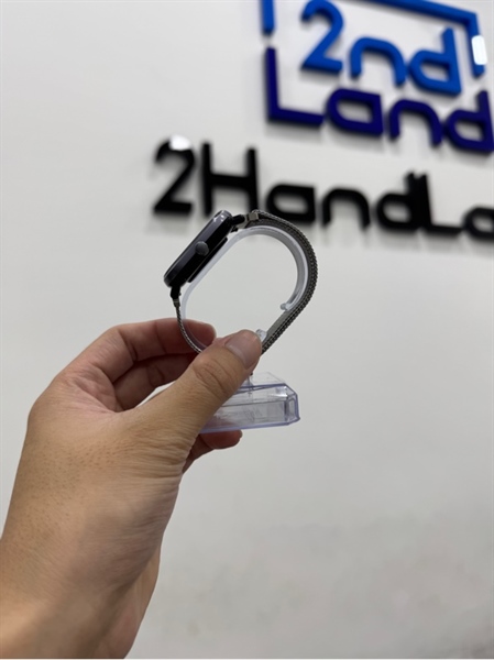 Đồng hồ thông minh Amazfit GTS 2 mini 40.5mm - Model: 2018 - Màu xám - Ngoại hình 97% - màn xước nặng, đã thay dây - Kèm sạc 2