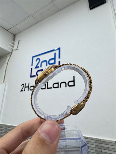 Đồng hồ Tissot Lovely Square - Màu vàng - Ngoại hình 97% - Mặt đít cấn - Body 1