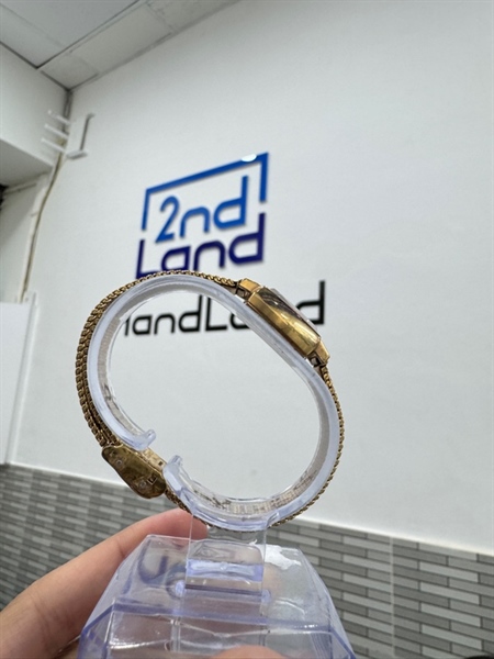 Đồng hồ Tissot Lovely Square - Màu vàng - Ngoại hình 97% - Mặt đít cấn - Body 2