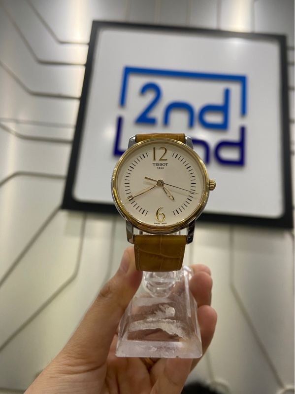 Đồng hồ Tissot Quart t052210.26.037.00 - 36mm - Màu vàng - Ngoại hình: 97% - Body