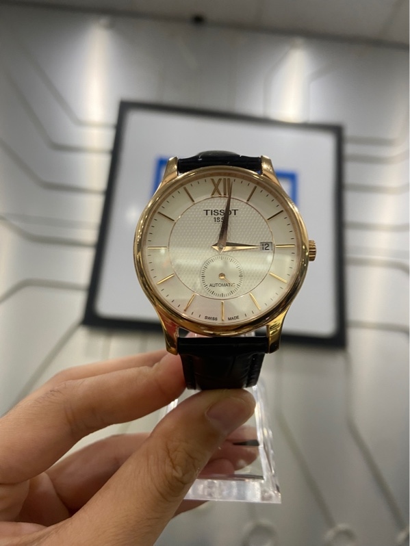 Đồng hồ Tissot Tradition T063.428 - Size 40mm - Viền vàng - Ngoại hình: 99% - FullBox