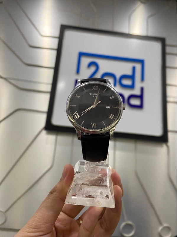 Đồng hồ Tissot Tradition T063.610.16.058.00 - 42mm - Màu bạc đen - Ngoại hình: 97% - Body