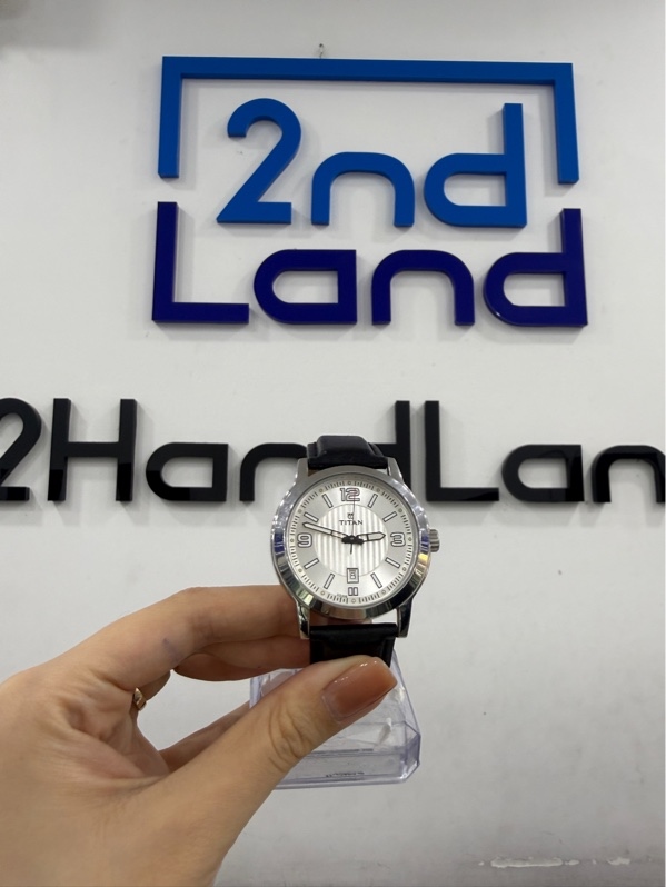 Đồng hồ Titan 1730SAA - Màu bạc - Ngoại hình 97% - Kính xước dăm - Kèm Box