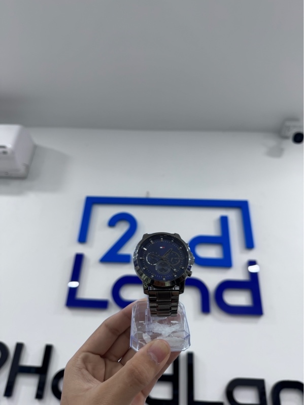 Đồng hồ Tommy Hilfiger Jameson 1791796 - 45mm - Màu bạc - Ngoại hình 96% - Mặt kính xước rõ, viền trầy, mặt sau trầy, dây trầy - Body