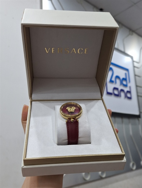 Đồng hồ Versace Palazzo Empire Red Women's Watch, VECQ00418 - Màu đỏ - Ngoại hình: 97%, không có tem chống hàng giả - Fullbox có thẻ