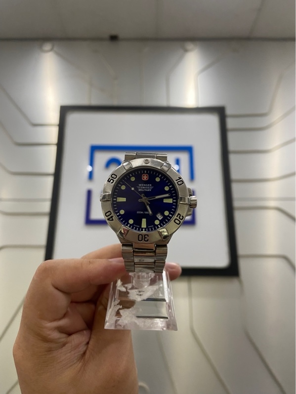 Đồng hồ Wenger Swiss Military 791878 - 41mm - Màu bạc - Ngoại hình: 97% - Body