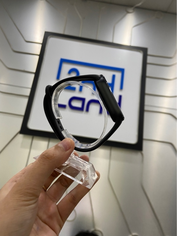 Đồng hồ Xiaomi Smart Band 9 - 20mm - Màu đen - Ngoại hình: 97% - Kèm sạc