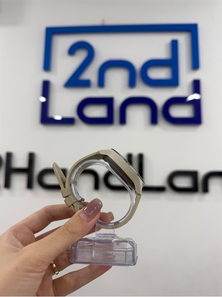 Đồng hồ Xiaomi Watch 1 - Màu kem - Ngoại hình 97% - Màn trầy , viền trầy - Kèm sạc 2