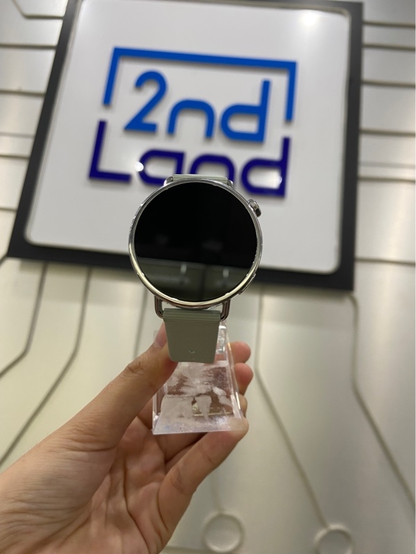 Đồng hồ Xiaomi Watch S4 /41mm - Màu bạc - Dây màu xanh Mint - Ngoại hình: 98% - FullBox